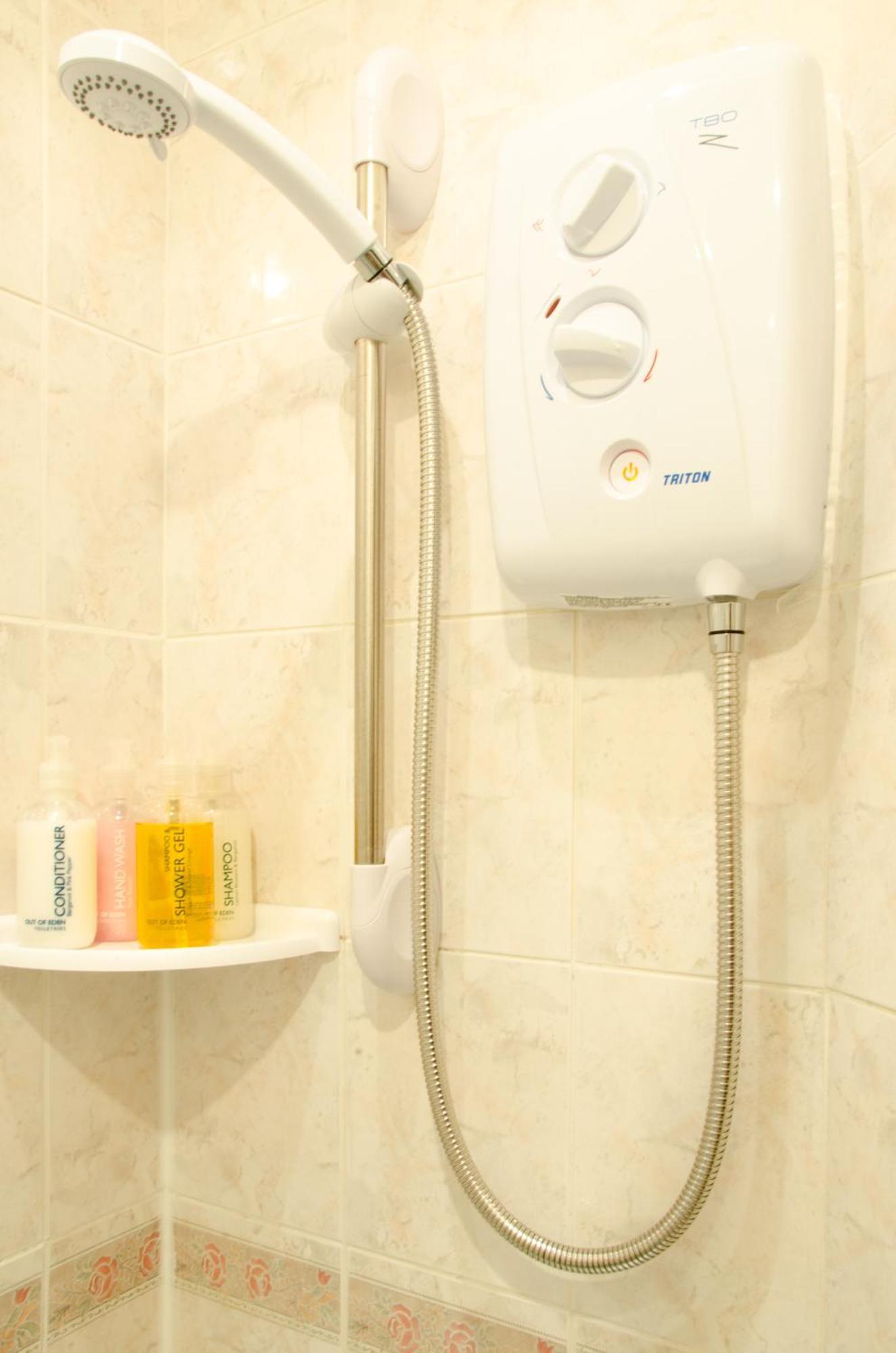 Hedley Villa Guest House Лимингтон Экстерьер фото