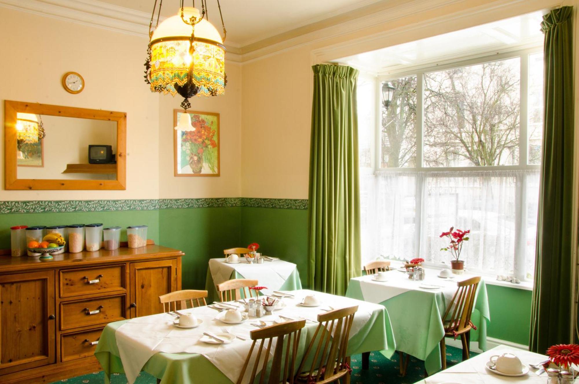 Hedley Villa Guest House Лимингтон Экстерьер фото