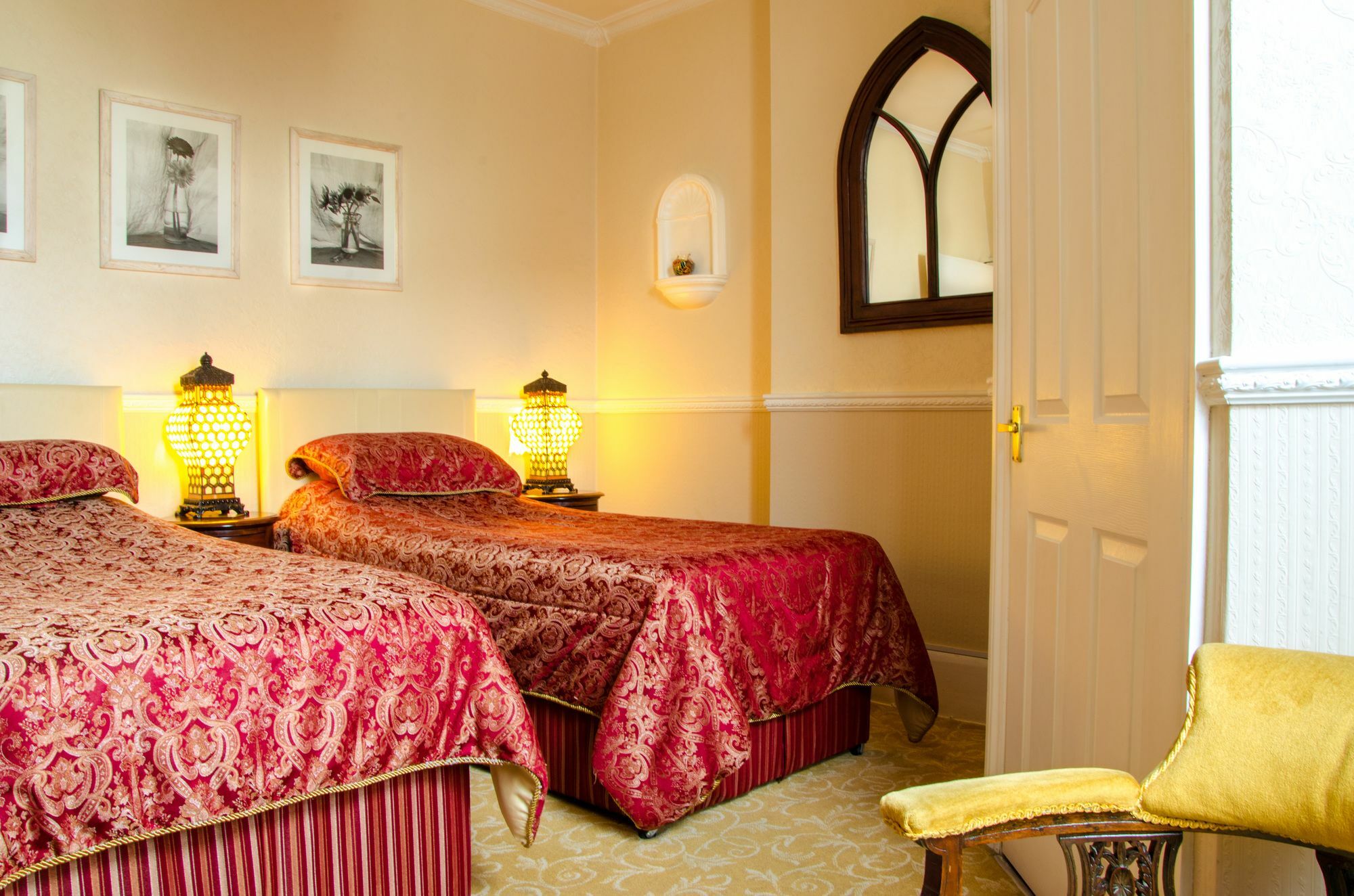 Hedley Villa Guest House Лимингтон Экстерьер фото